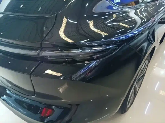 Nio ET5 Touring — Фото автомобиля 7