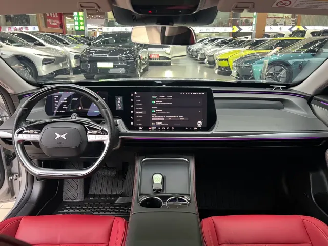 Xpeng P7 — Фото автомобиля 7