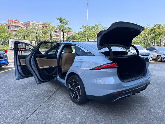 Geely Galaxy L6 — Фото автомобиля 20