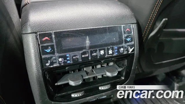 Jeep Cherokee — Фото автомобиля 17