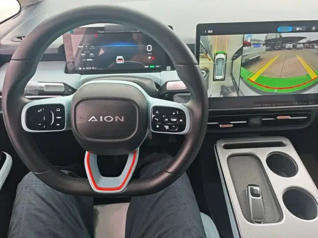 GAC Aion Y — Фото автомобиля 9