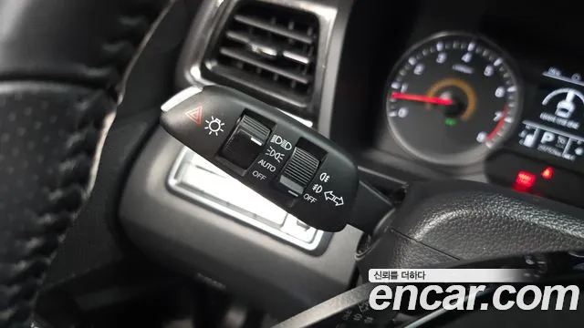KG_Mobility_Ssangyong TIBOLI Very New Tivoli Бензин 1.5 2WD — Фото автомобиля 28