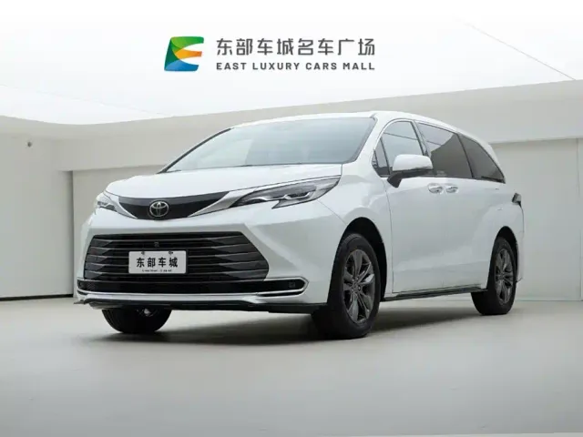 Фотография автомобиля — Toyota Sienna