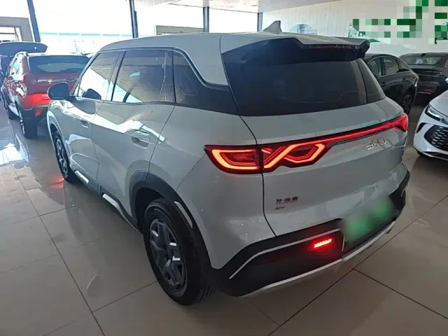 BYD Yuan UP — Фото автомобиля 4