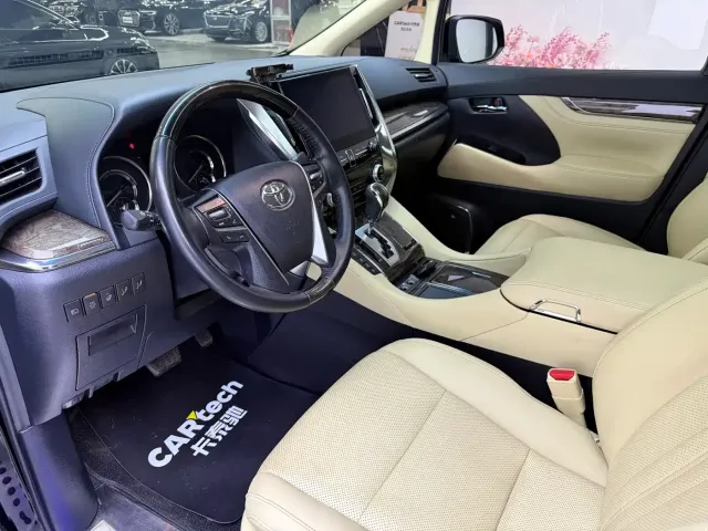 Toyota Vellfire 2023 Crown Hybrid 2.5L HV Premium — Фото автомобиля 12