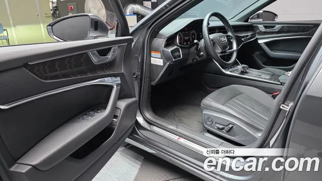 Audi A6 C8 — Фото автомобиля 15