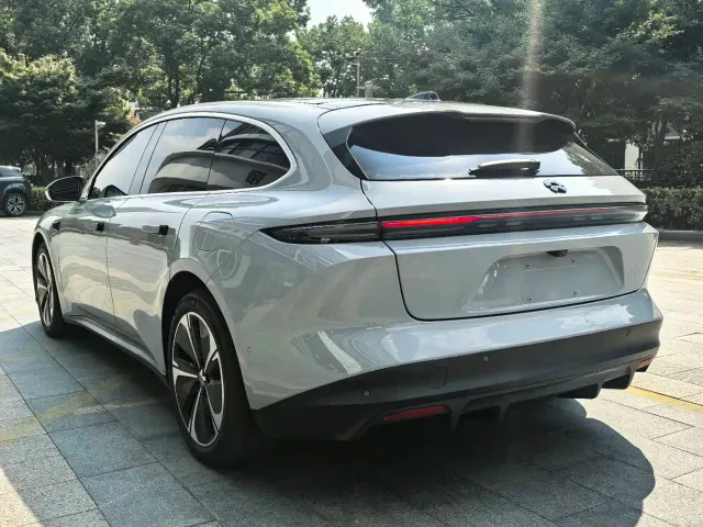 Nio ET5 Touring — Фото автомобиля 15