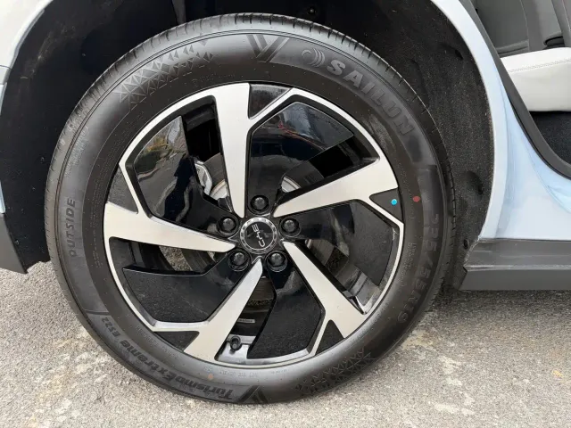 BYD Sealion 06 — Фото автомобиля 14