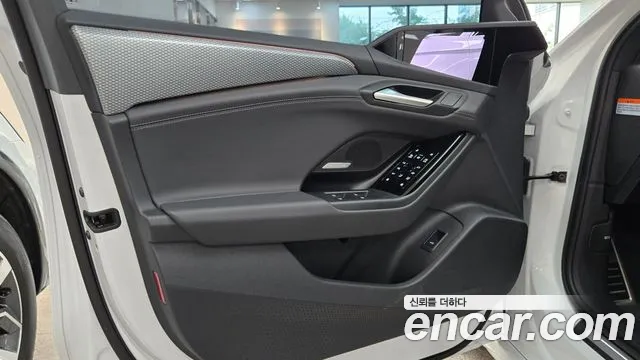 Audi A6 e-Tron — Фото автомобиля 15