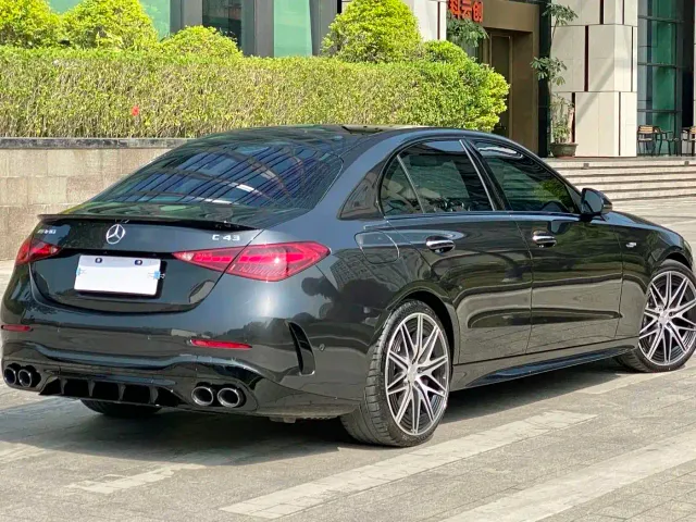 Mercedes-Benz C-Class AMG — Фото автомобиля 4