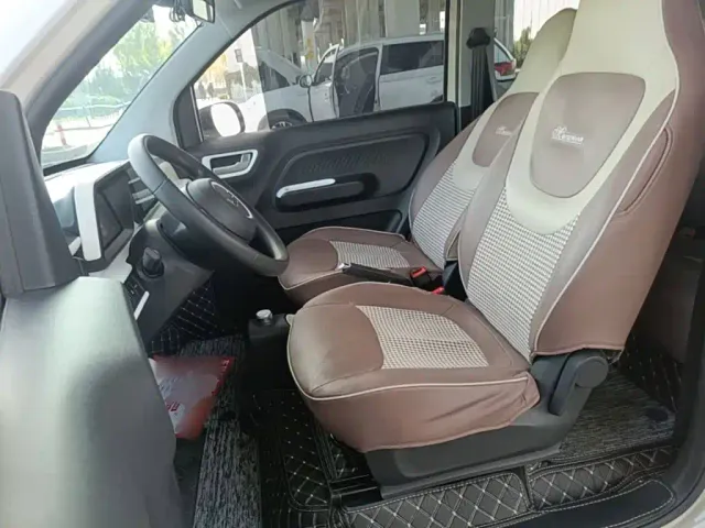 Wuling Hongguang Mini EV — Фото автомобиля 14