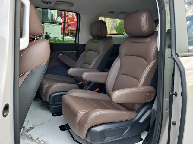 Wuling Starlight 730 — Фото автомобиля 12