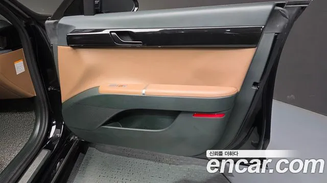 Hyundai Grandeur GN7 — Фото автомобиля 13
