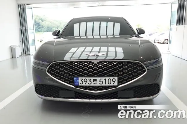 Genesis G90 Бензин 3.5 турбо AWD — Фото автомобиля 2