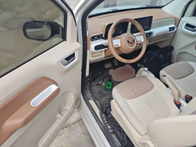Wuling Hongguang Mini EV — Фото автомобиля 15