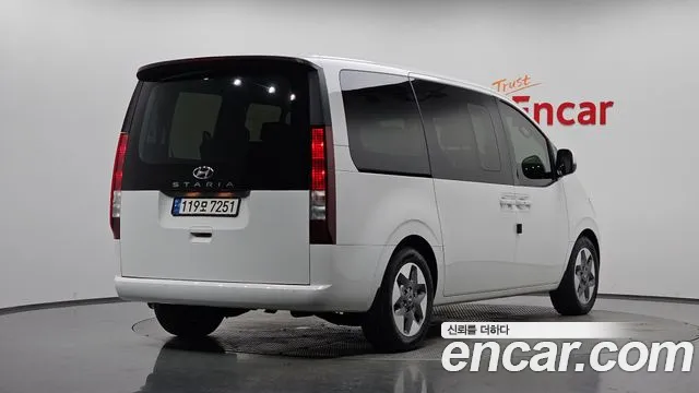 Hyundai Staria Staria Tourer 9 мест — Фото автомобиля 2