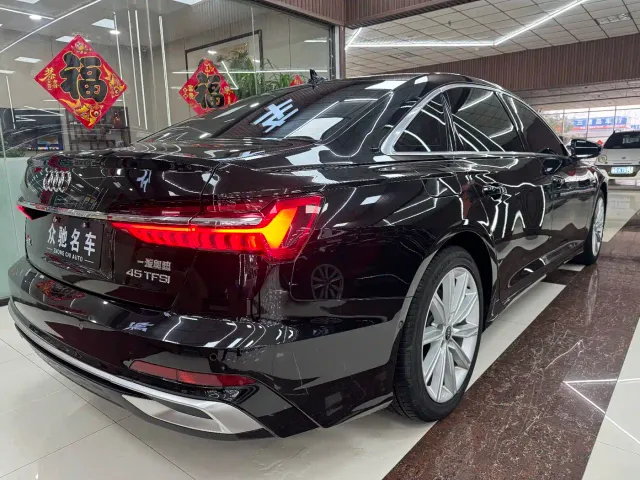 Audi A6L — Фото автомобиля 7