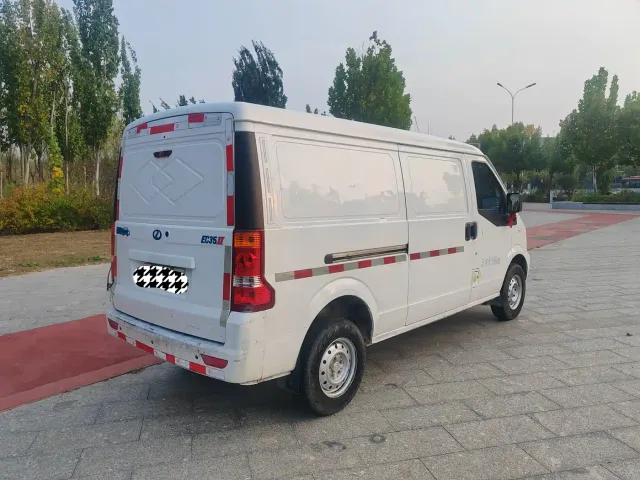 Ruichi New Energy EC35 — Фото автомобиля 5
