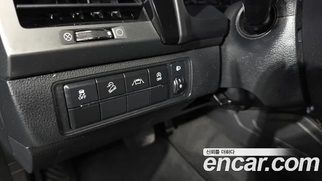 KG_Mobility_Ssangyong Rexton Новый Rexton Sport Дизель 2.2 4WD — Фото автомобиля 19