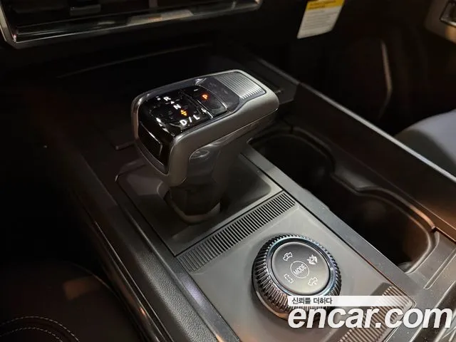 GMC Hummer EV — Фото автомобиля 9
