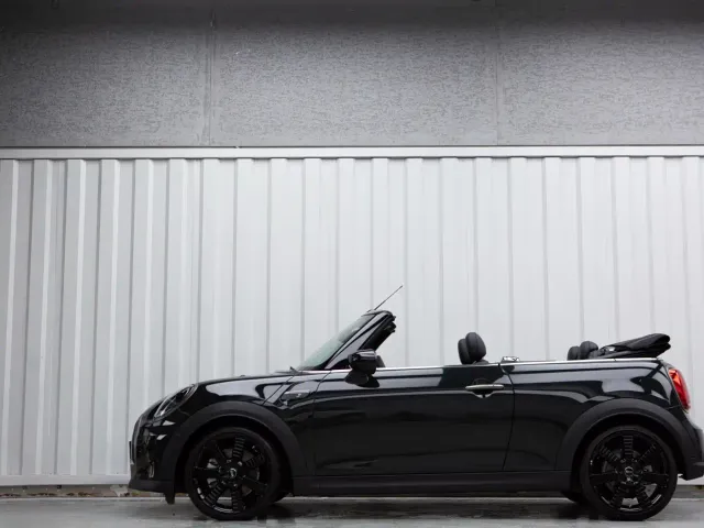 MINI MINI 2023 2.0T COOPER S CABRIO Obsession Special Edition — Фото автомобиля 3