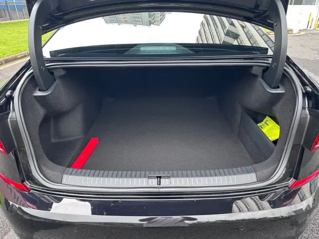Volkswagen Passat — Фото автомобиля 8
