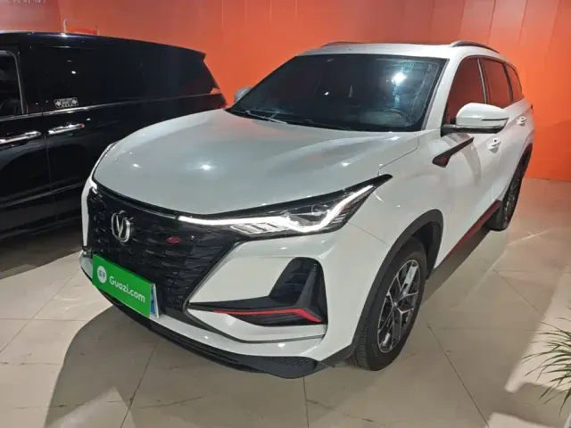 Фотография автомобиля — Changan CS75 Plus