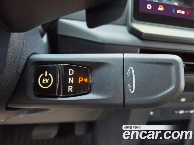 Kia PV5 — Фото автомобиля 9