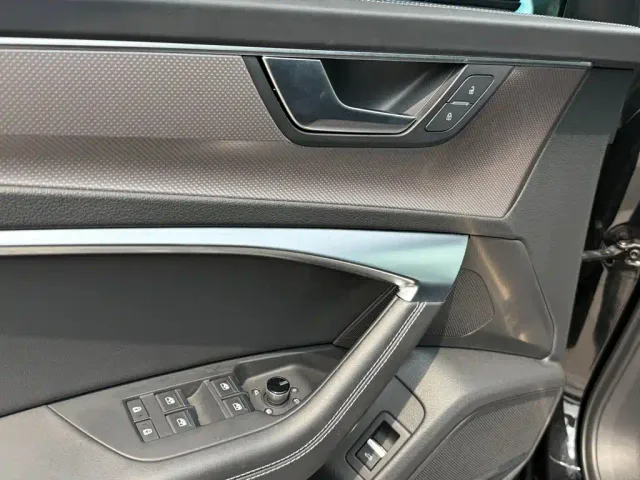 Audi A6L — Фото автомобиля 13