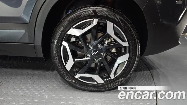 Kia Seltos — Фото автомобиля 19