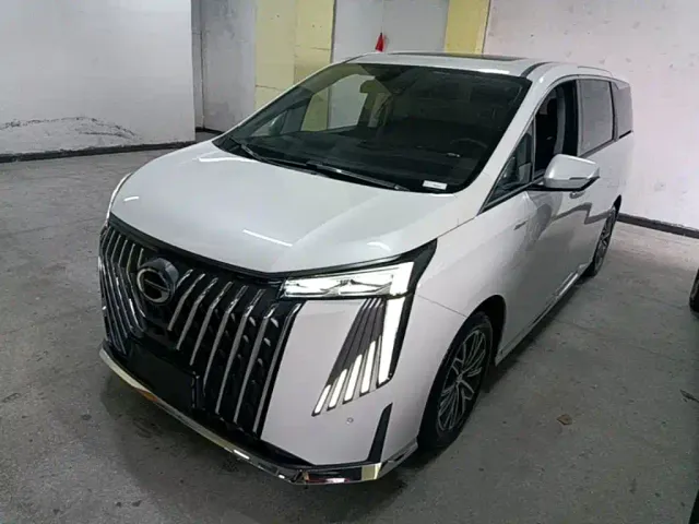 Фотография автомобиля — GAC Trumpchi M8