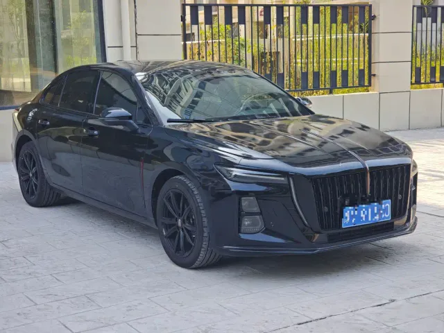 Hongqi H5 — Фото автомобиля 3