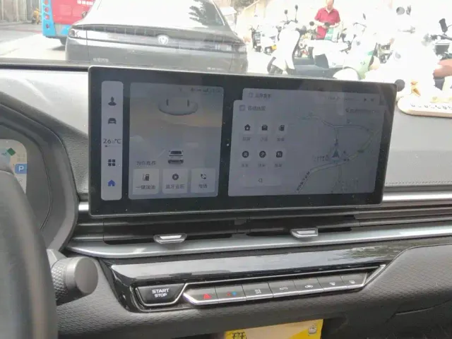 Geely Emgrand — Фото автомобиля 13