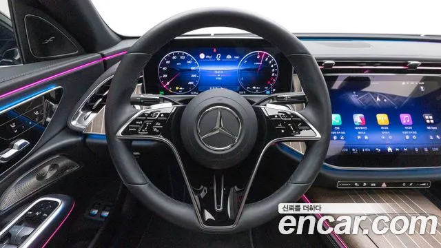 Mercedes-Benz E-Class — Фото автомобиля 20