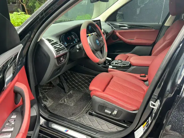 BMW iX3 — Фото автомобиля 8