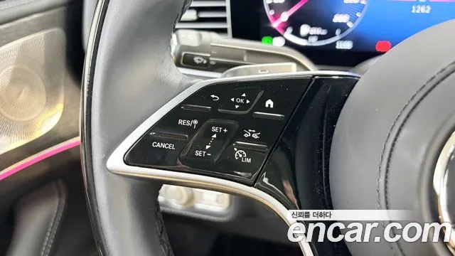 Mercedes-Benz GLE-Class — Фото автомобиля 20
