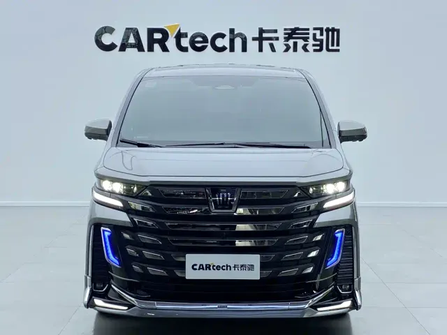Toyota Vellfire — Фото автомобиля 2