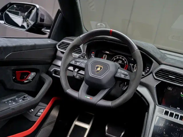 Lamborghini Urus — Фото автомобиля 15