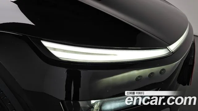 Tesla Model Y — Фото автомобиля 4