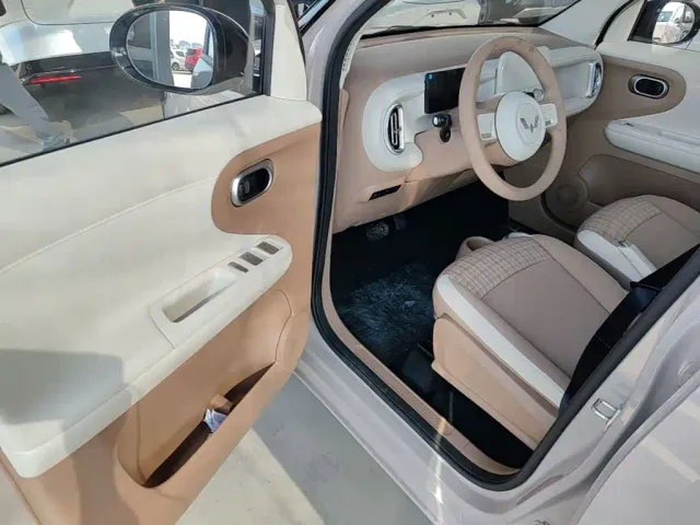 Wuling Hongguang Mini EV — Фото автомобиля 15