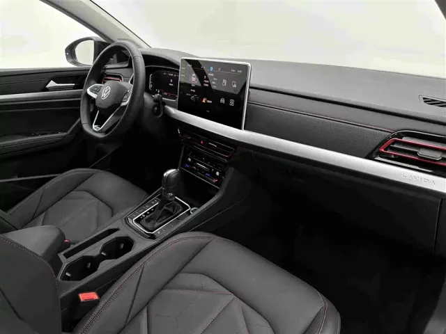 Volkswagen Lavida — Фото автомобиля 17