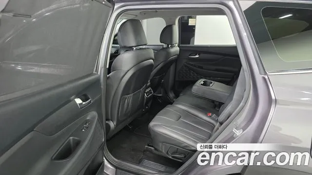 Hyundai Santafe — Фото автомобиля 10
