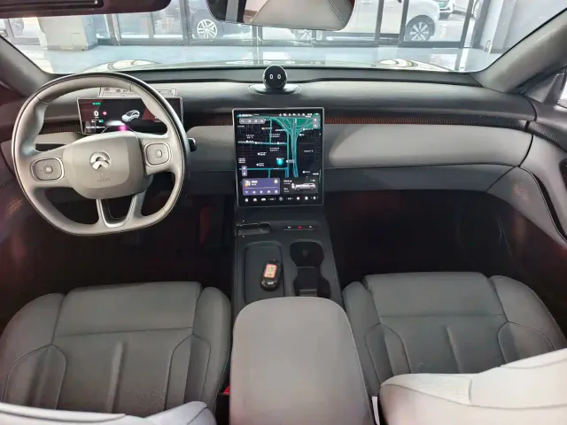 Nio ET5 Touring — Фото автомобиля 10