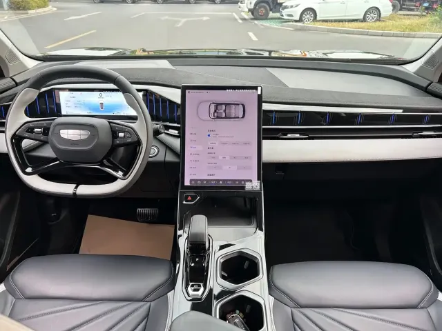 Geely Boyue L 2023 1.5TD DCT Glory Edition — Фото автомобиля 6