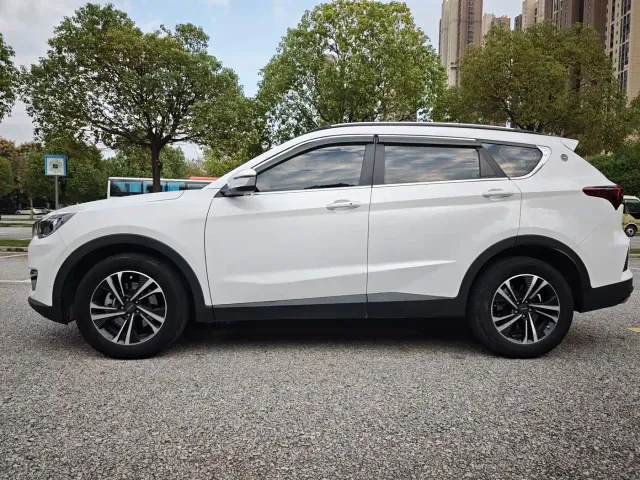 Jetour X70 — Фото автомобиля 4