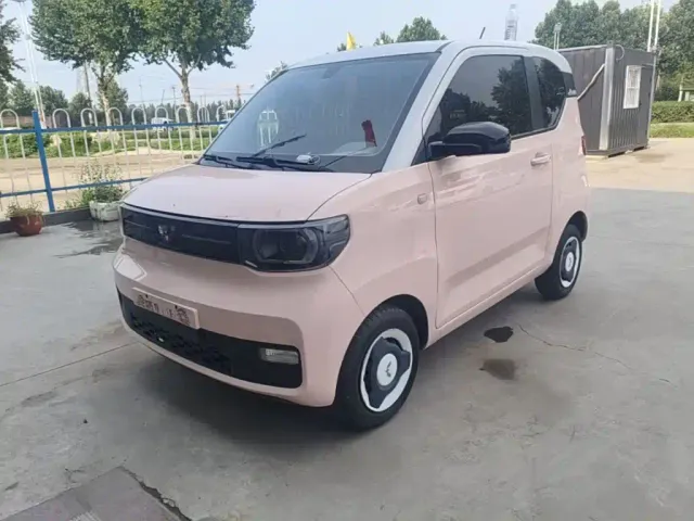 Фотография автомобиля — Wuling Hongguang Mini EV