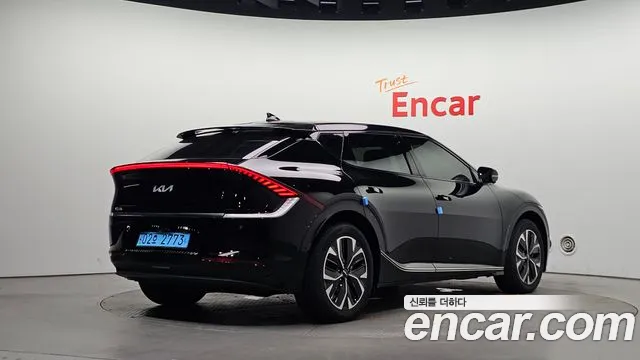 Kia EV6 — Фото автомобиля 2