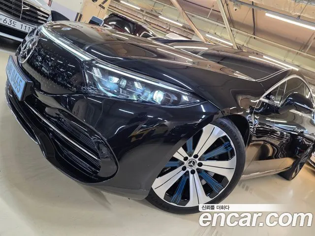 Mercedes-Benz EQS — Фото автомобиля 12