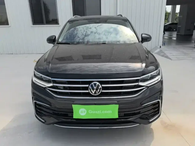 Volkswagen Tiguan L — Фото автомобиля 2