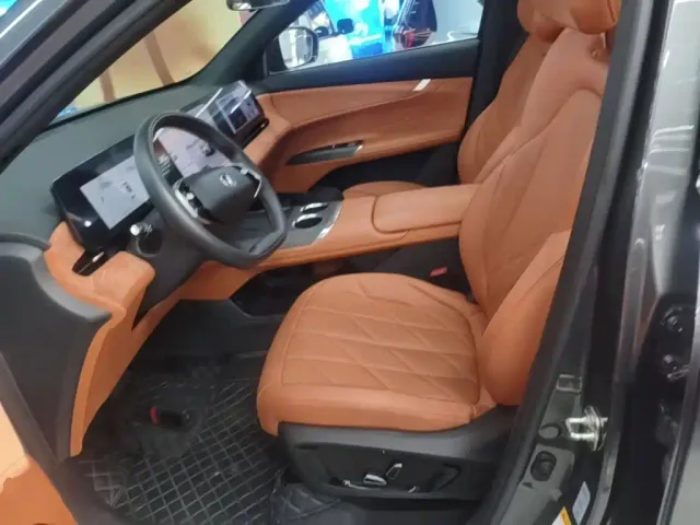Changan CS75 Plus — Фото автомобиля 14